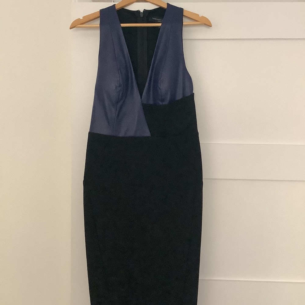 Forever Unique dress, new with tags, size 8